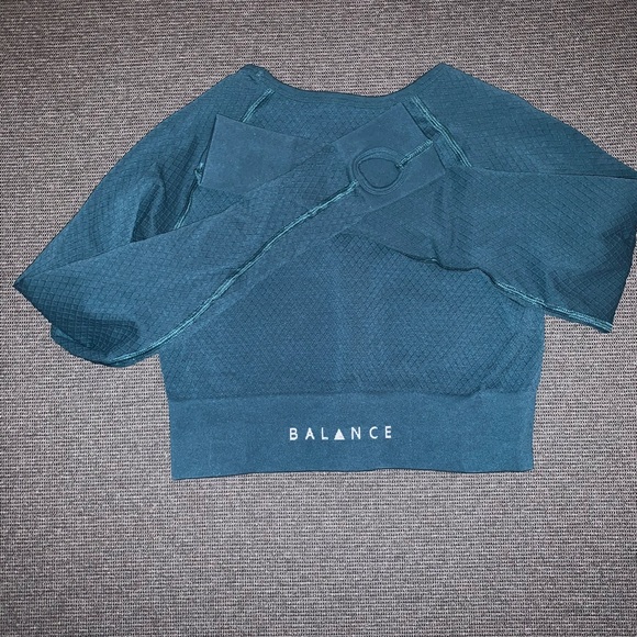 BALANCE ATHLETICA crop top - Picture 3 of 3
